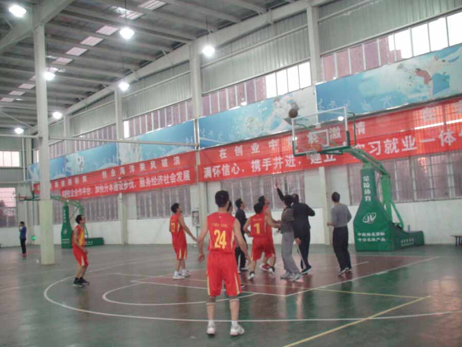 祝贺“校企合作、友谊篮球赛”活动圆满结束