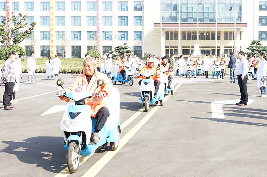 安徽东方帝维爱心环保车捐赠仪式完满落幕