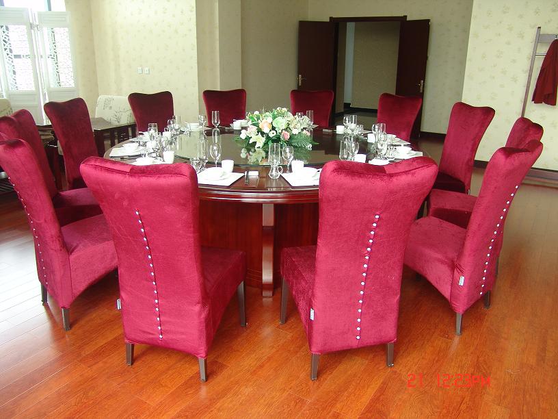 热烈祝贺公司员工食堂投入使用