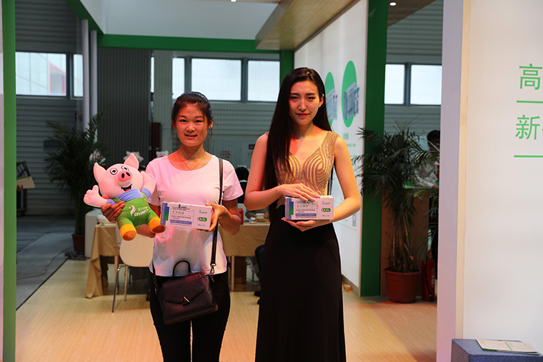 东方帝维携爆品、豪礼、美女及满满的诚意嗨爆畜博会！