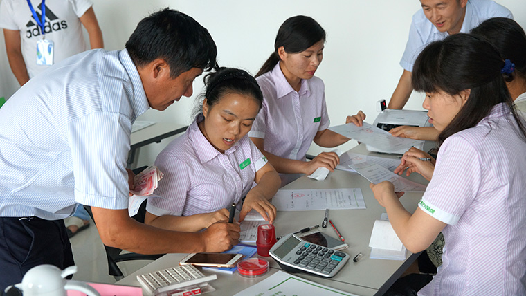 东方帝维首届“财富之翼”高峰论坛圆满成功