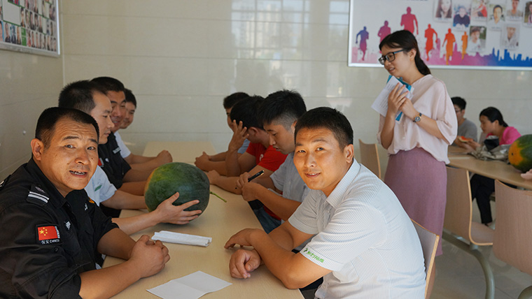 纵享夏日清凉，瓜王谁与争锋—— 东方帝维西瓜大赛圆满结束