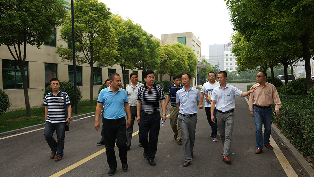 安徽省畜牧兽医局兽医处王光处长检查指导规范化工作