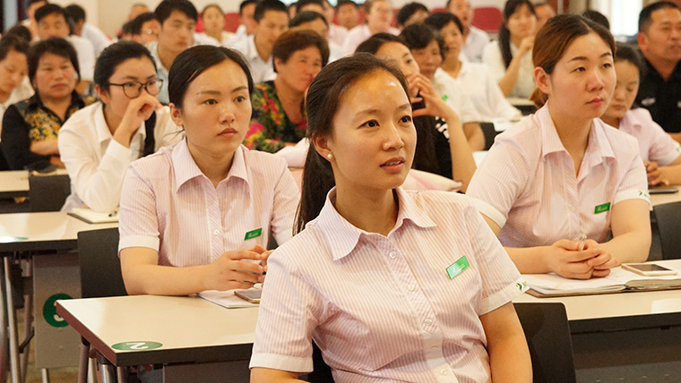 东方帝维员工礼仪培训