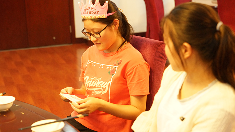 小小生日会，We are 伐木累—— 东方帝维九月员工生日会