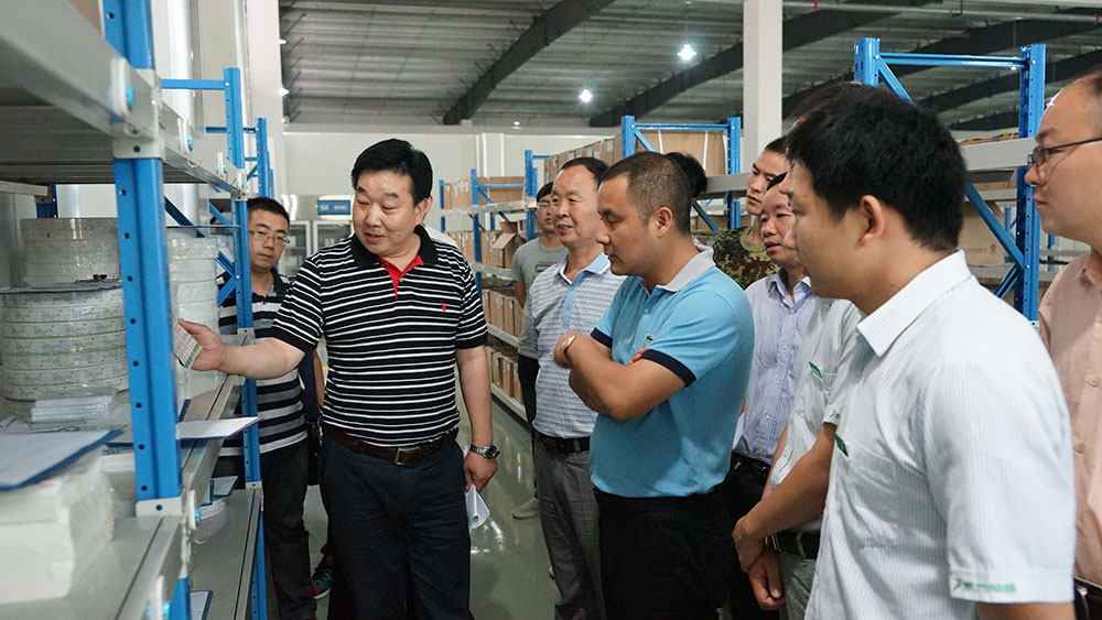 安徽省畜牧兽医局兽医处王光处长检查指导规范化工作